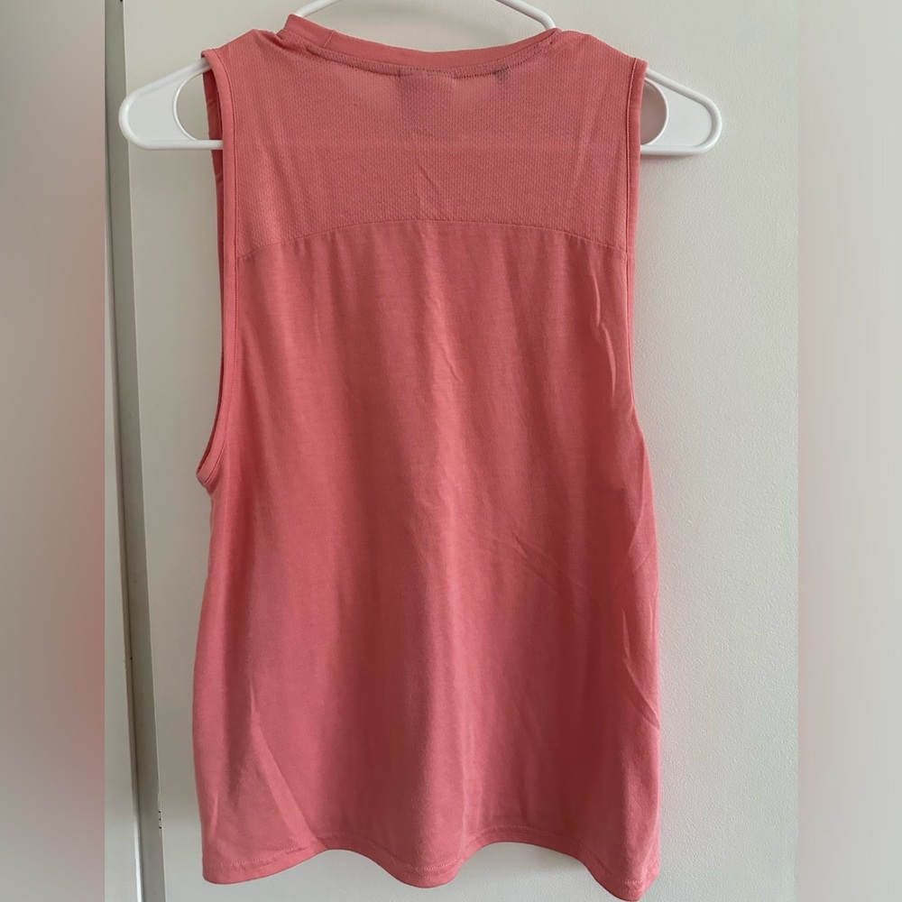 Gymshark Workout Tank - Picture 3 of 3